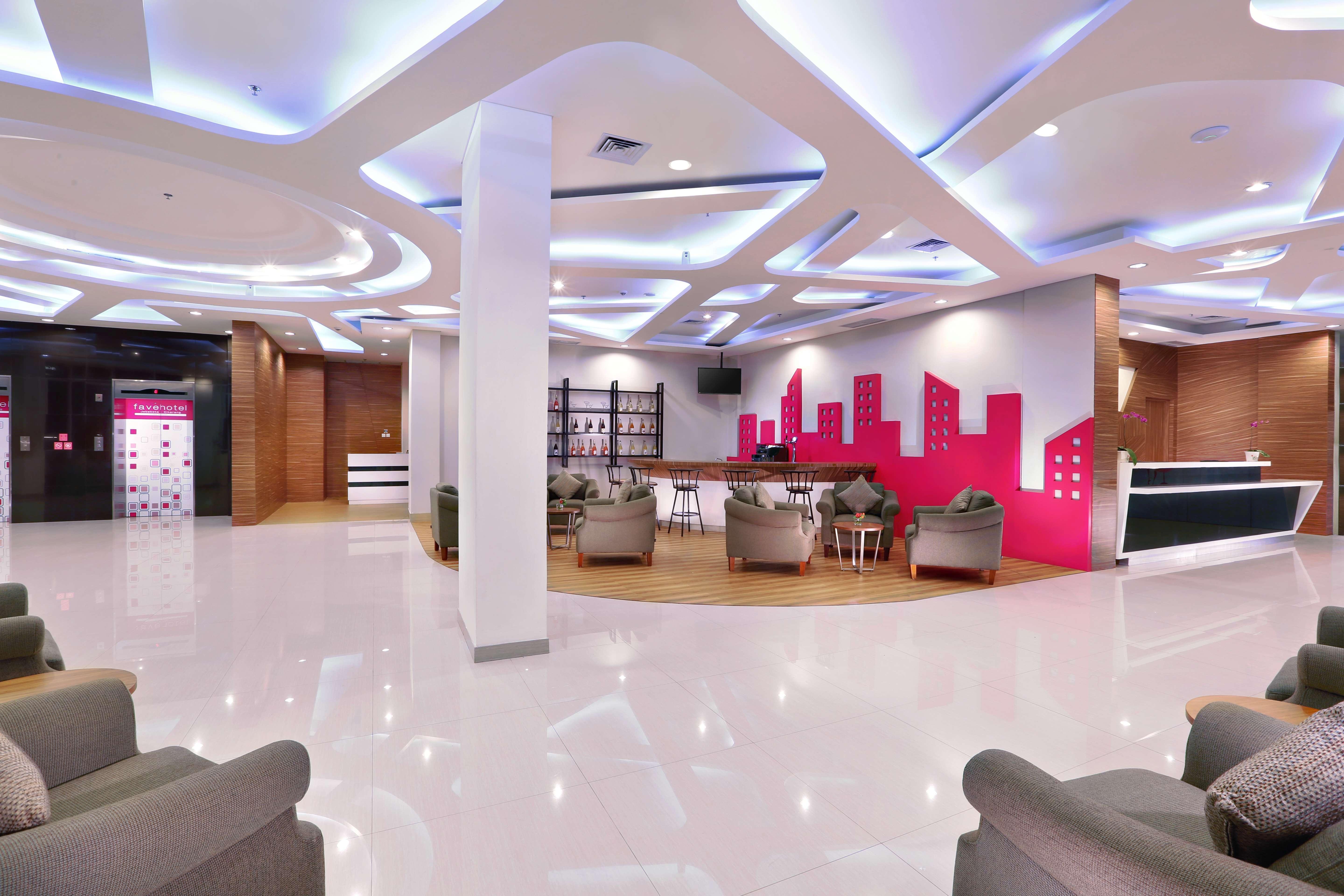 Favehotel Jababeka Cikarang Exteriör bild